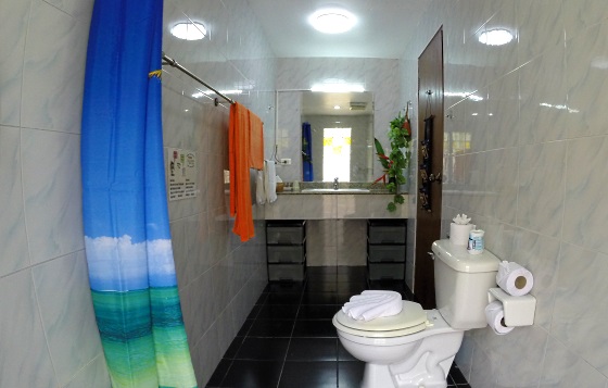 Unsere Badezimmer