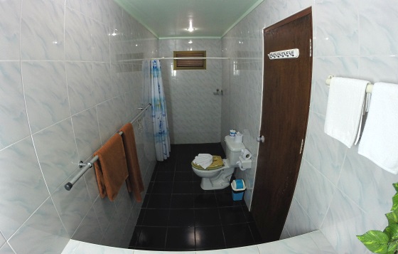 Unsere Badezimmer