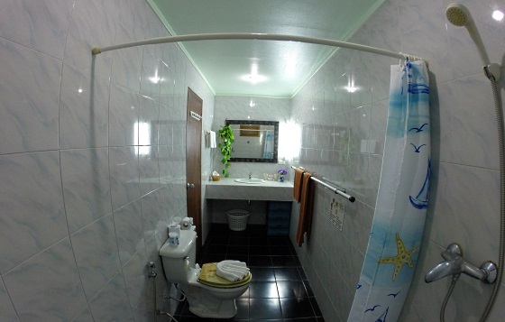 Unsere Badezimmer