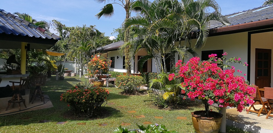 Lotuslodge – Garten- und Resortimpressionen