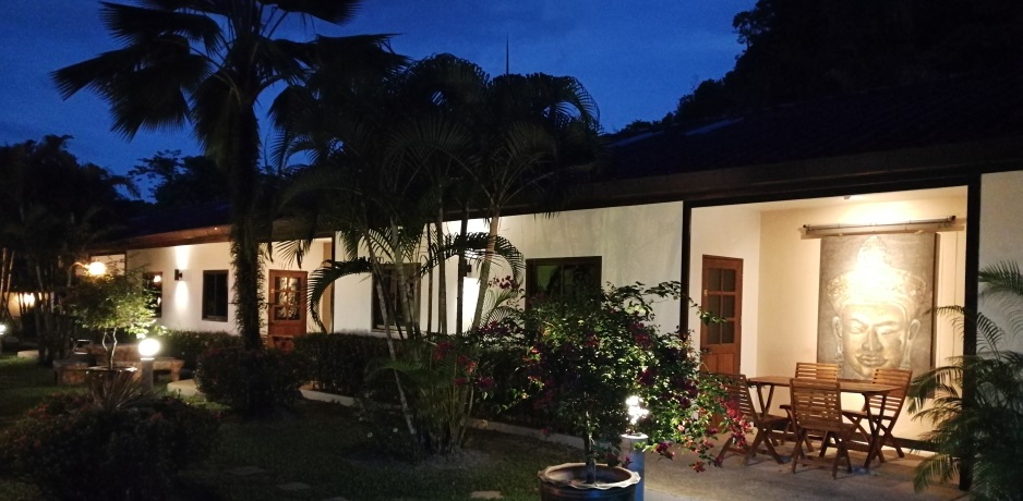 Lotuslodge – Garten- und Resortimpressionen